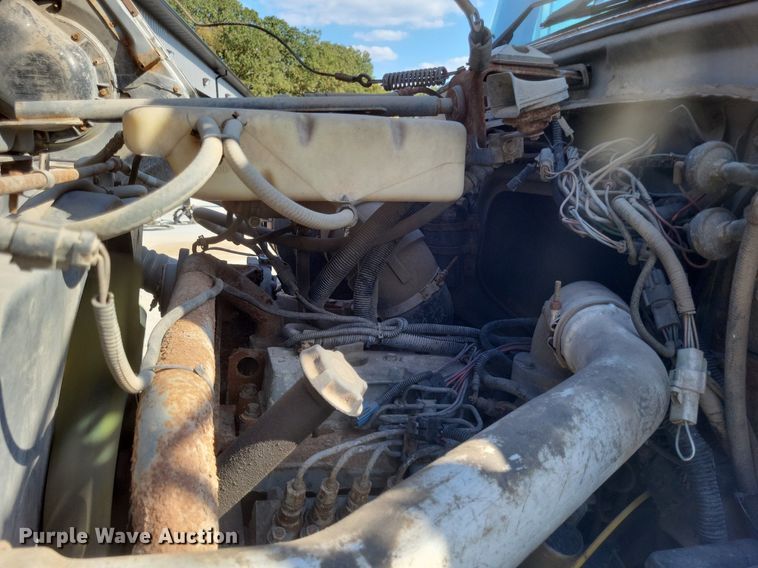 image for item DK1140 1995 Ford L8000  dump truck