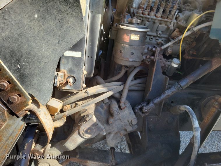 image for item DK1140 1995 Ford L8000  dump truck