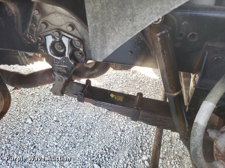 image for item DK1140 1995 Ford L8000  dump truck