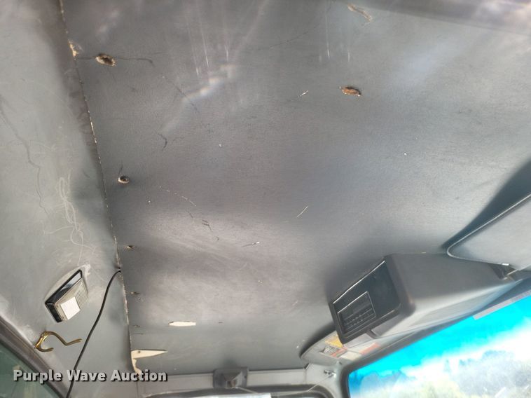 image for item DK1140 1995 Ford L8000  dump truck