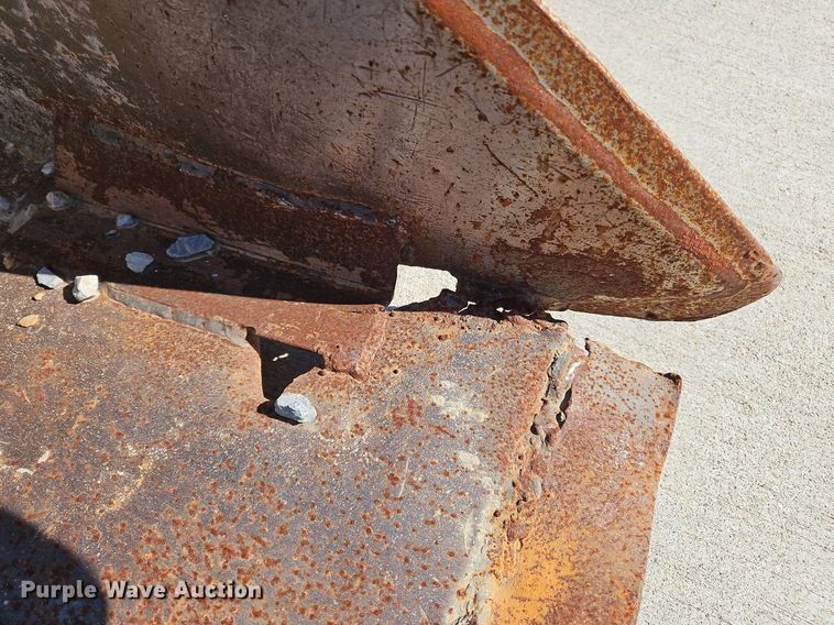 image for item DK1146 Skid steer attachments