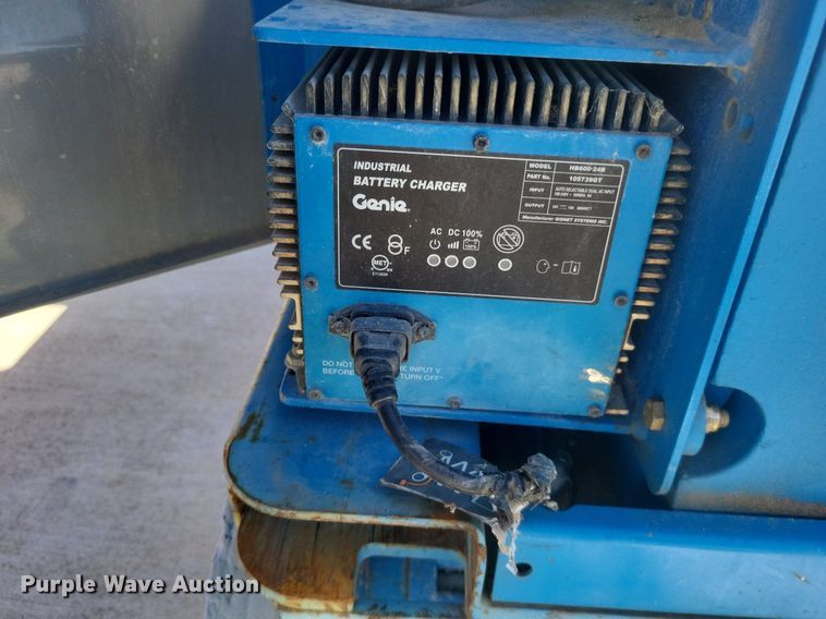 image for item DK1150 2009 Genie GR-20  vertical lift