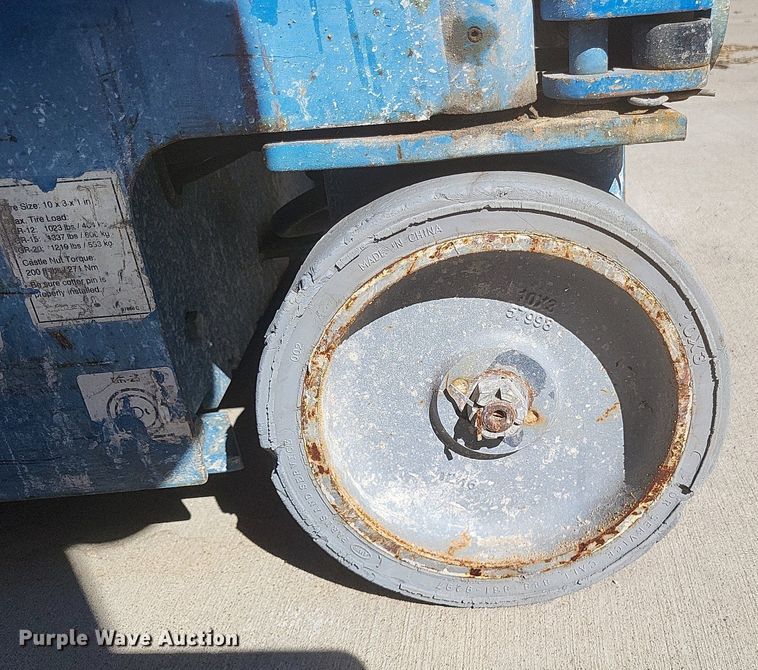 image for item DK1150 2009 Genie GR-20  vertical lift