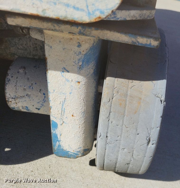 image for item DK1150 2009 Genie GR-20  vertical lift