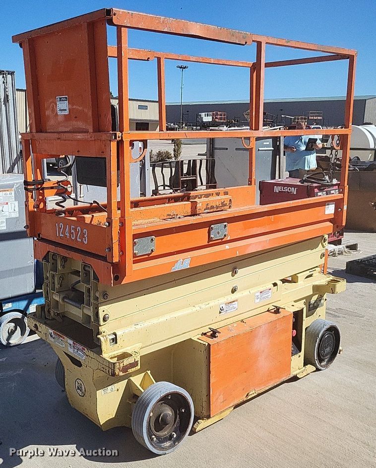 image for item DK1151 2014 JLG 1932RS  scissor lift