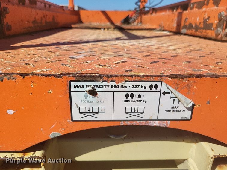 image for item DK1151 2014 JLG 1932RS  scissor lift