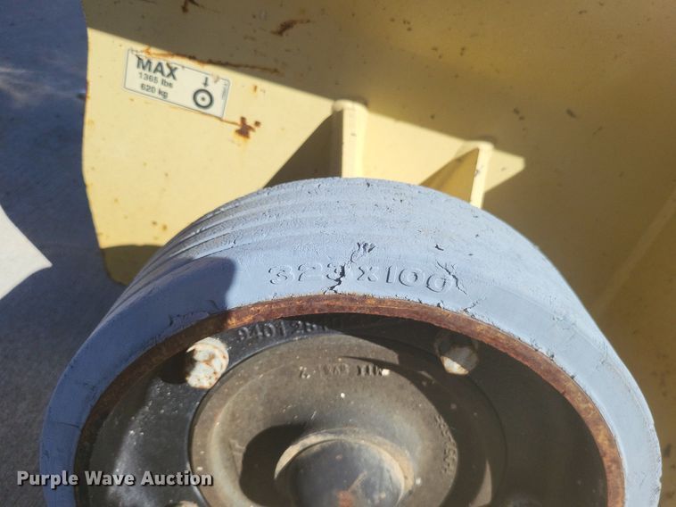 image for item DK1151 2014 JLG 1932RS  scissor lift