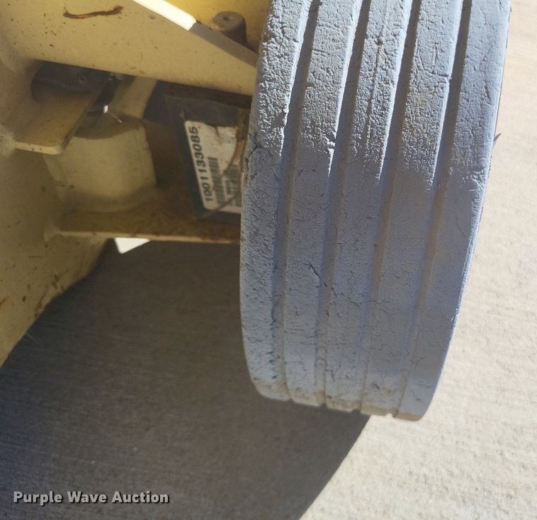 image for item DK1151 2014 JLG 1932RS  scissor lift