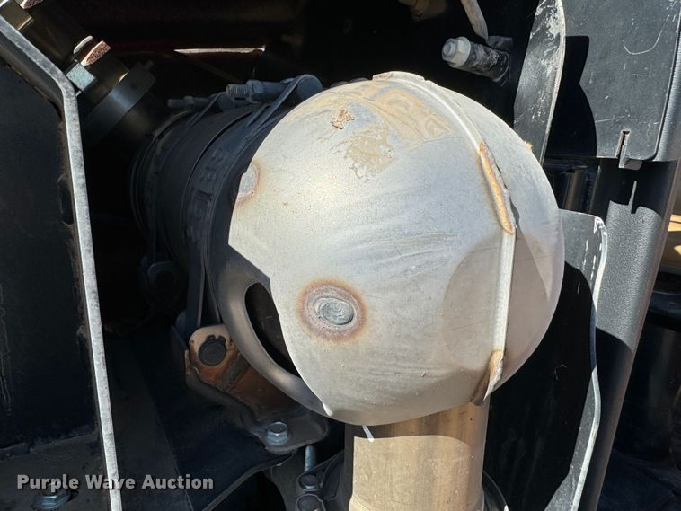 image for item DK2561 2014 Ditch Witch RT100  trencher