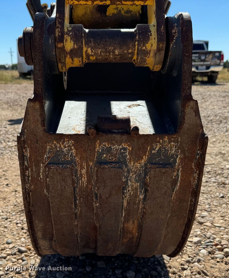 image for item DK2562 2012 New Holland B95B  backhoe