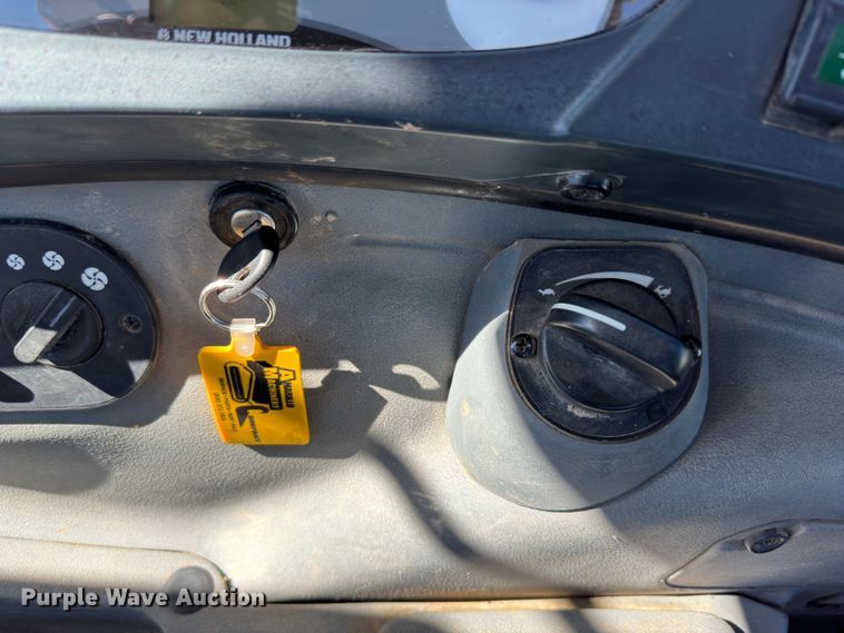 image for item DK2562 2012 New Holland B95B  backhoe