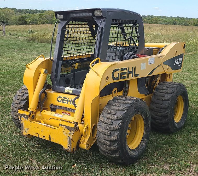 image for item DK4104 2005 Gehl 7810  skid steer loader