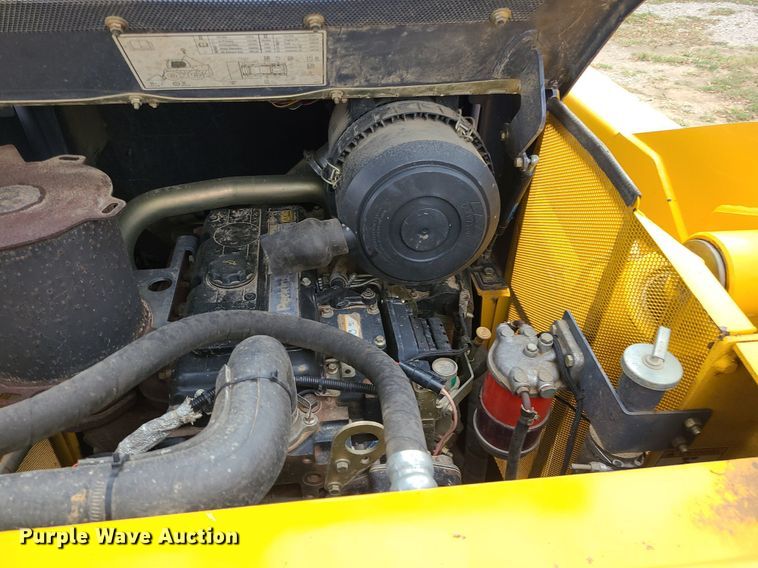 image for item DK4104 2005 Gehl 7810  skid steer loader