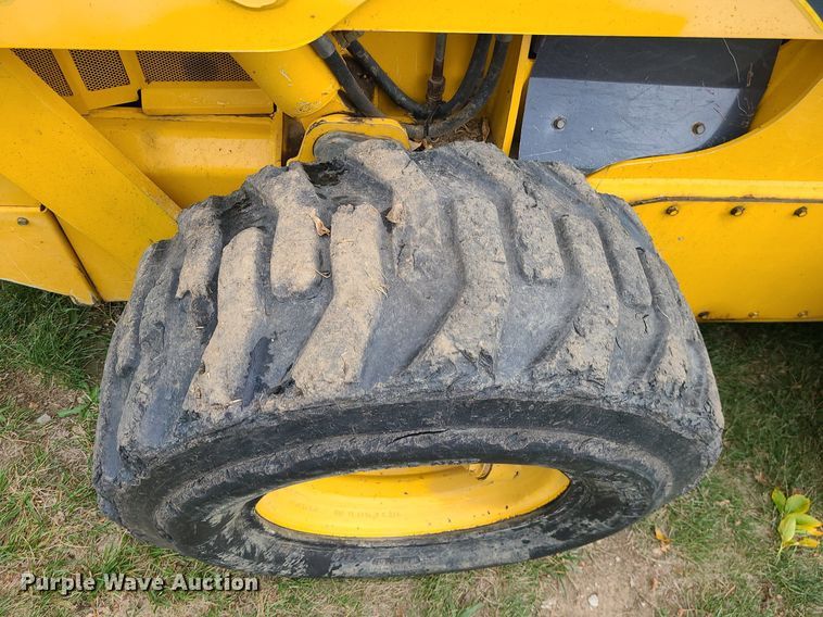 image for item DK4104 2005 Gehl 7810  skid steer loader