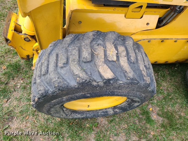 image for item DK4104 2005 Gehl 7810  skid steer loader