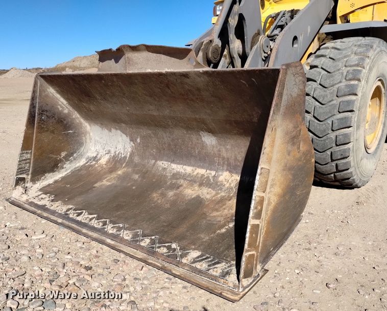 image for item DK8855 2006 Volvo L70E  wheel loader