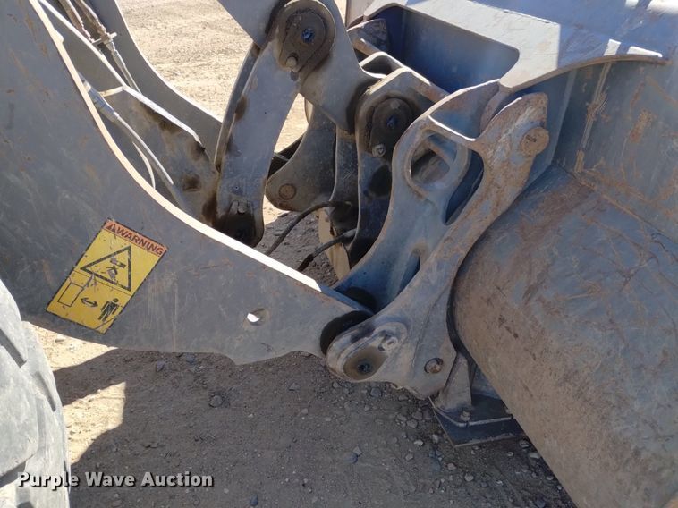 image for item DK8855 2006 Volvo L70E  wheel loader