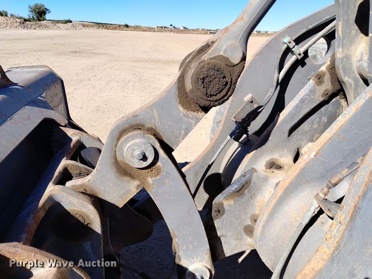 image for item DK8855 2006 Volvo L70E  wheel loader