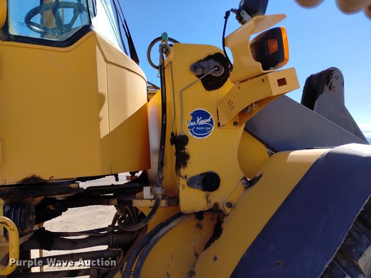 image for item DK8855 2006 Volvo L70E  wheel loader