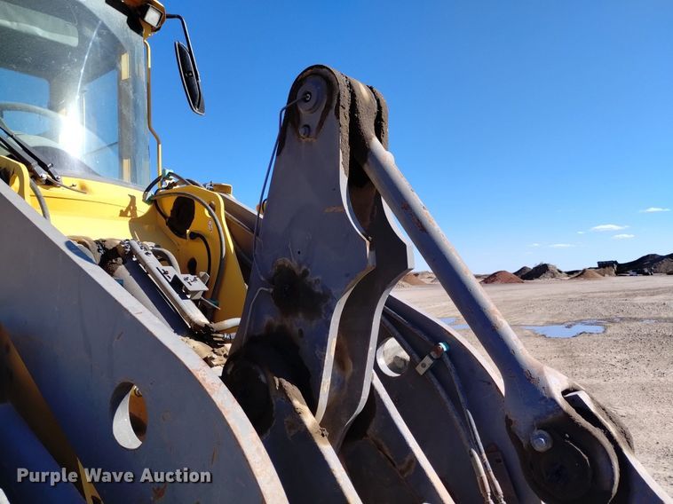 image for item DK8855 2006 Volvo L70E  wheel loader