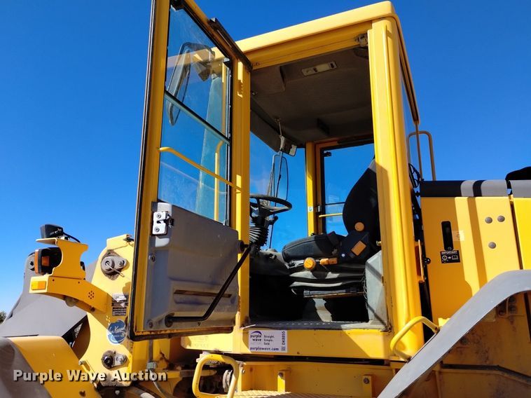 image for item DK8855 2006 Volvo L70E  wheel loader