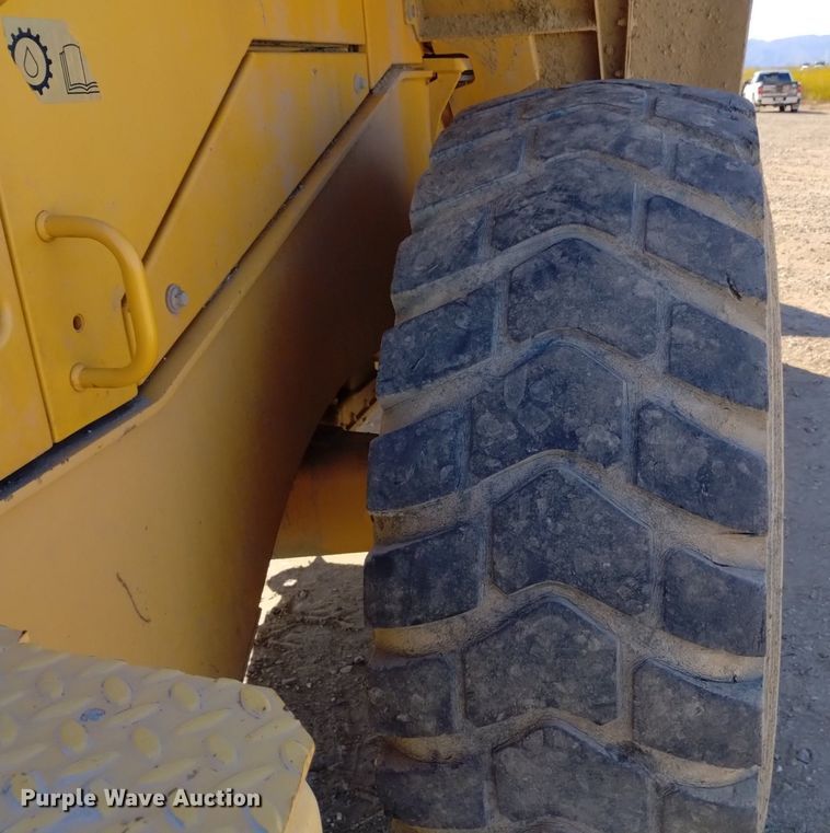 image for item DK8855 2006 Volvo L70E  wheel loader