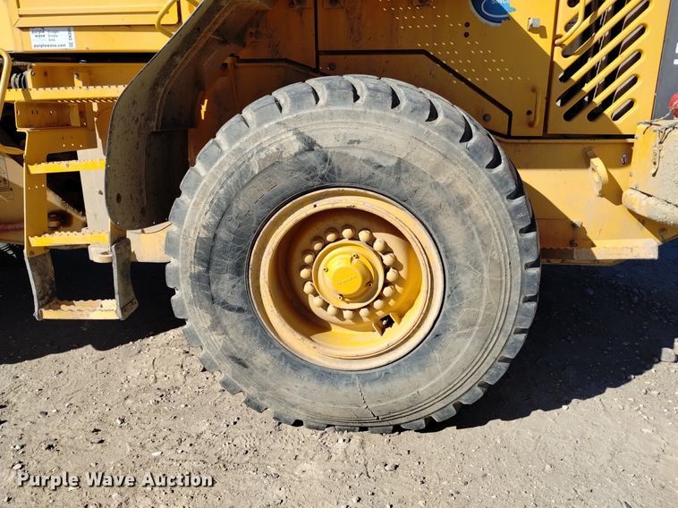 image for item DK8855 2006 Volvo L70E  wheel loader