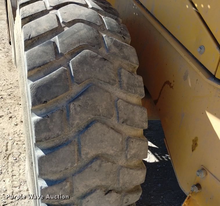 image for item DK8855 2006 Volvo L70E  wheel loader