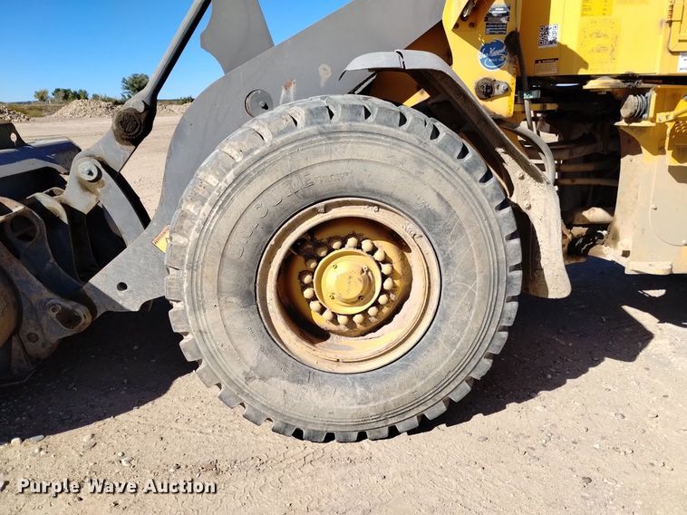 image for item DK8855 2006 Volvo L70E  wheel loader