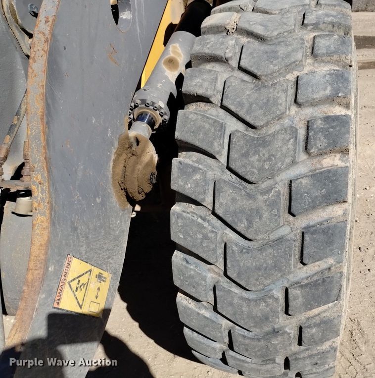 image for item DK8855 2006 Volvo L70E  wheel loader