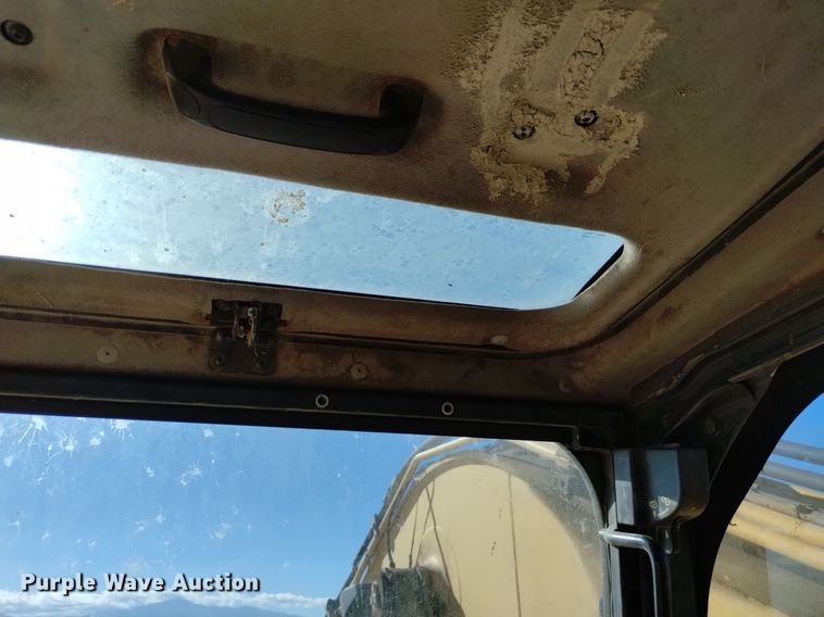 image for item DK8856 2006 Komatsu PC200LC-8  excavator