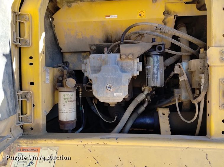 image for item DK8856 2006 Komatsu PC200LC-8  excavator