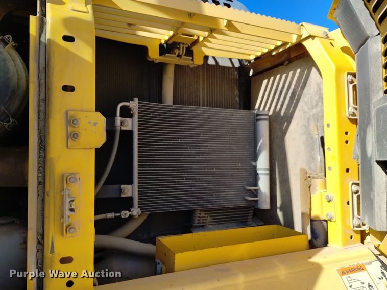 image for item DK8856 2006 Komatsu PC200LC-8  excavator