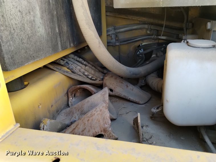 image for item DK8856 2006 Komatsu PC200LC-8  excavator