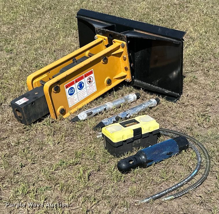 image for item DM6516 Agrotk 680  skid steer breaker