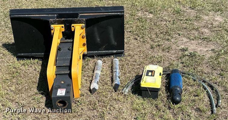 image for item DM6516 Agrotk 680  skid steer breaker