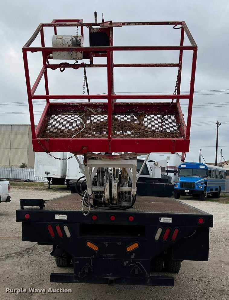 image for item DN3155 1992 GMC C6500  bucket truck