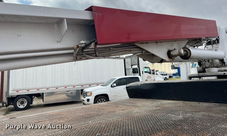 image for item DN3155 1992 GMC C6500  bucket truck