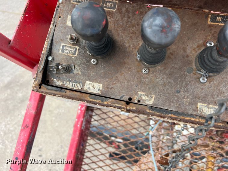 image for item DN3155 1992 GMC C6500  bucket truck