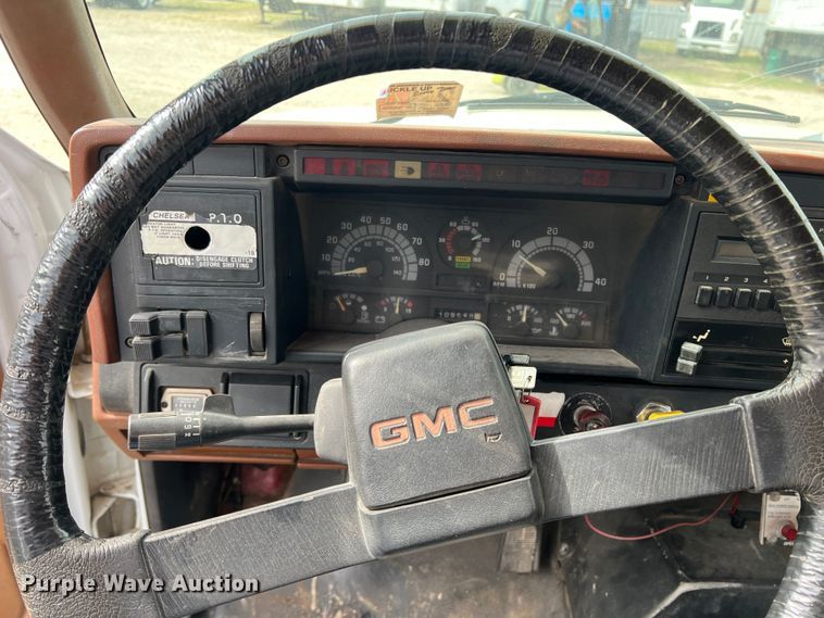 image for item DN3155 1992 GMC C6500  bucket truck