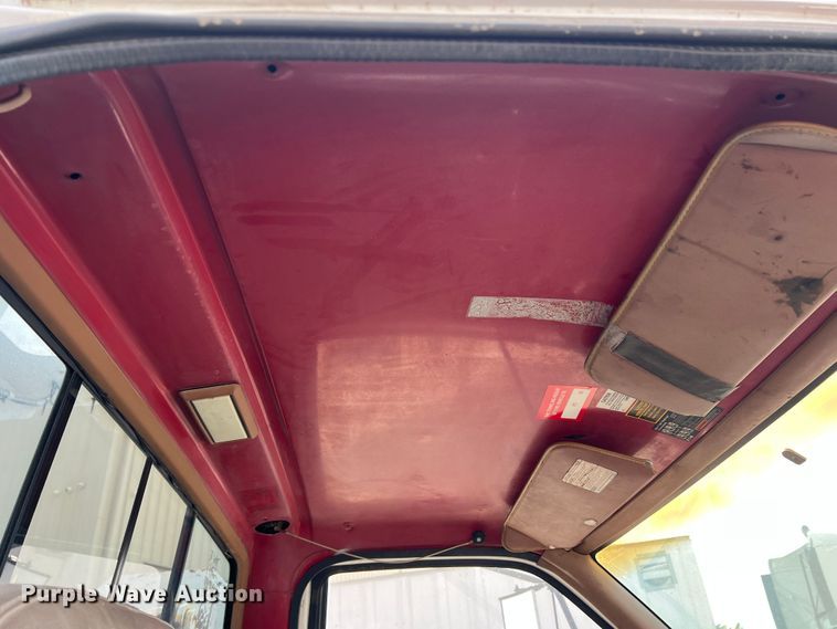 image for item DN3155 1992 GMC C6500  bucket truck