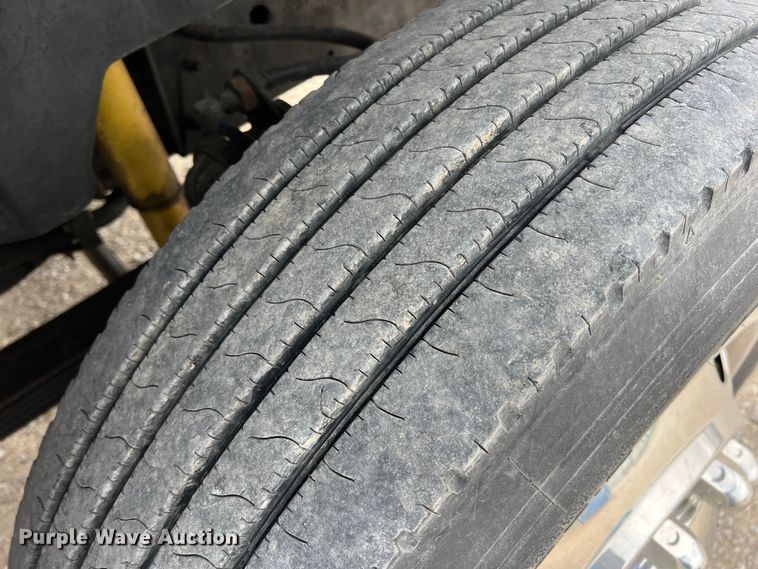 image for item DN3155 1992 GMC C6500  bucket truck