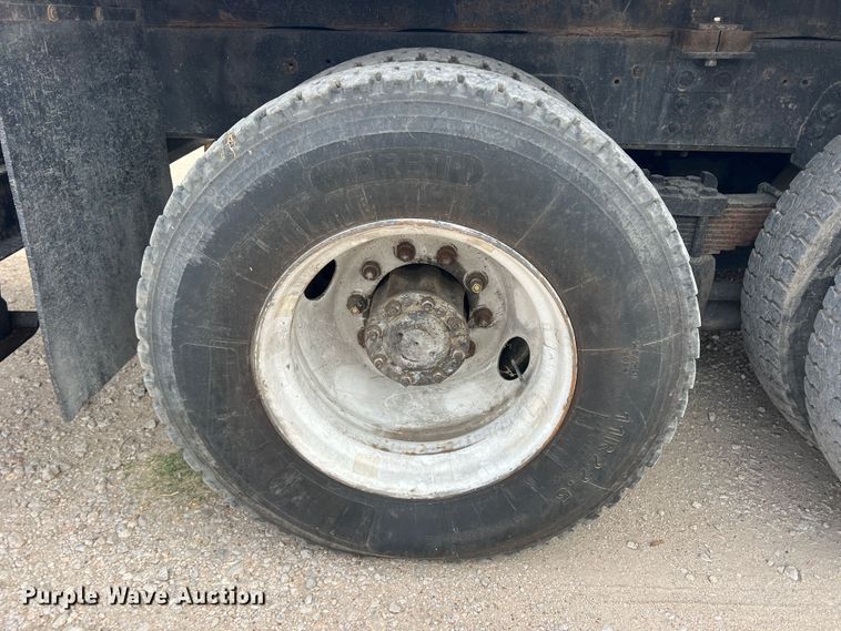 image for item DN3155 1992 GMC C6500  bucket truck