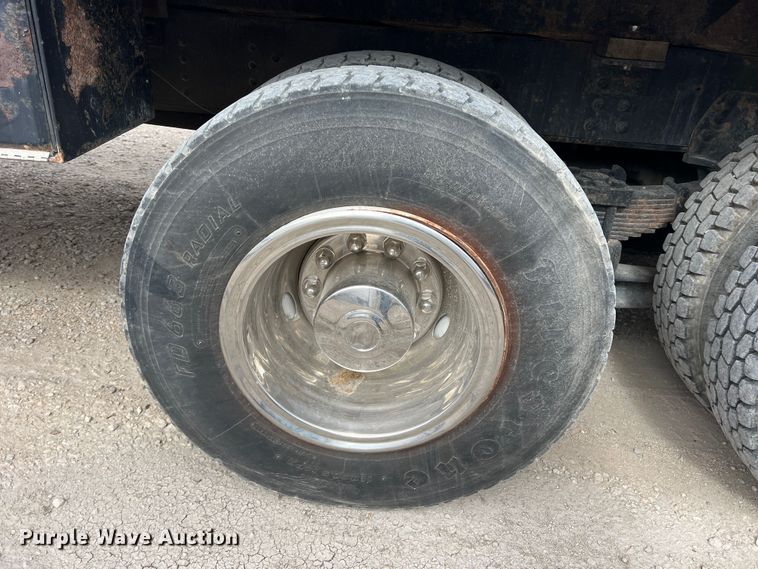 image for item DN3155 1992 GMC C6500  bucket truck