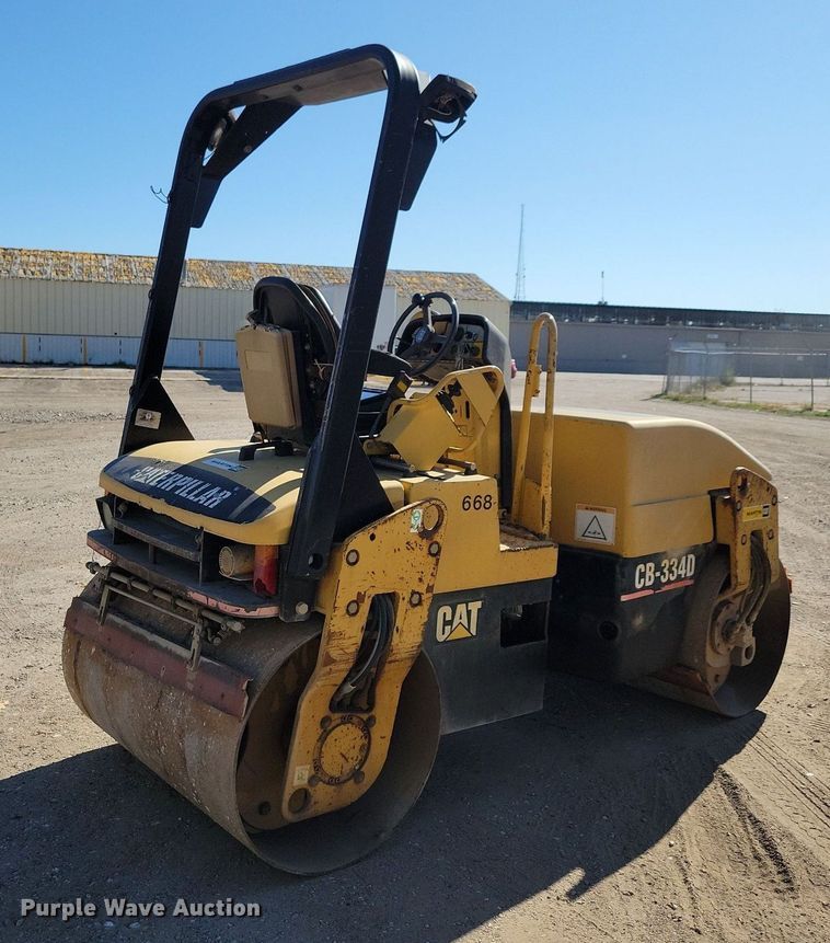 image for item DN4143 2004 Caterpillar CB-334D  double drum vibratory roller