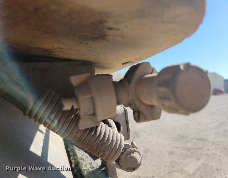 image for item DN4143 2004 Caterpillar CB-334D  double drum vibratory roller