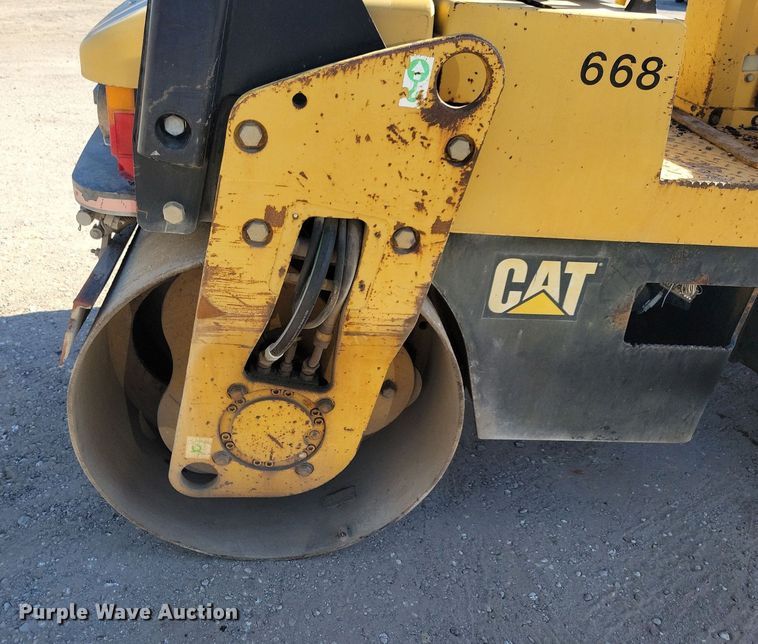 image for item DN4143 2004 Caterpillar CB-334D  double drum vibratory roller
