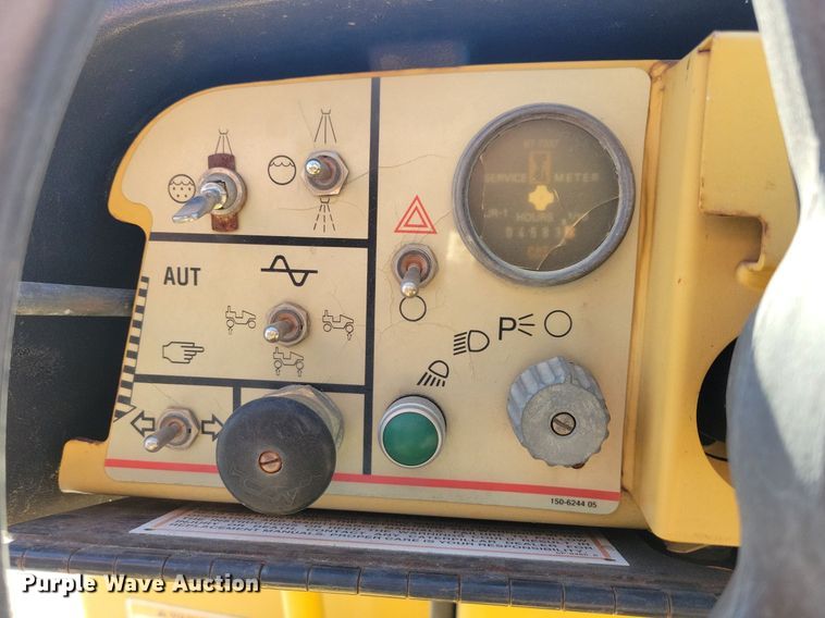 image for item DN4143 2004 Caterpillar CB-334D  double drum vibratory roller