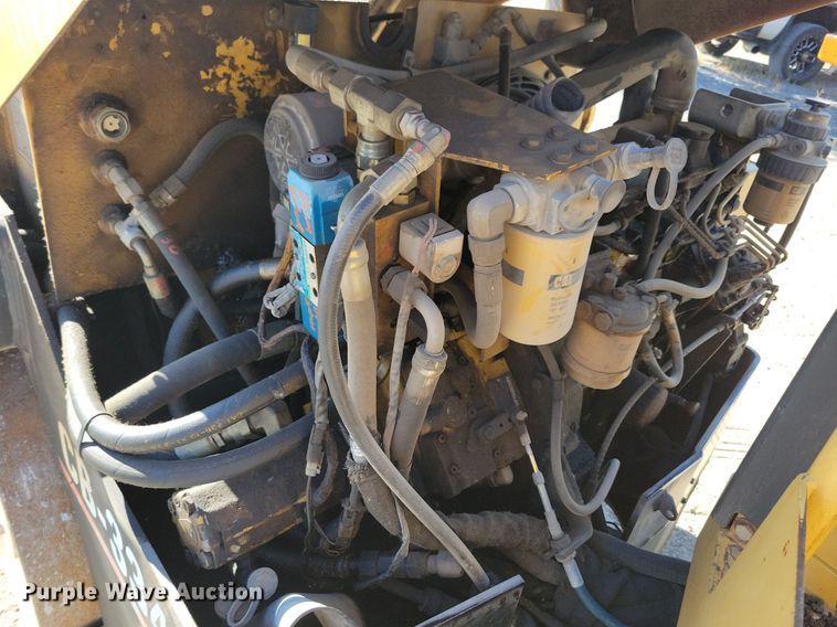 image for item DN4143 2004 Caterpillar CB-334D  double drum vibratory roller