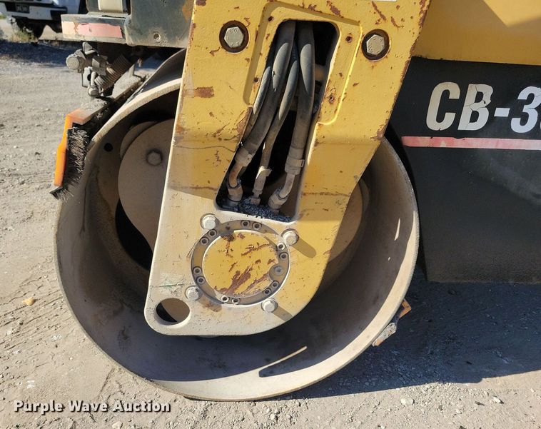 image for item DN4143 2004 Caterpillar CB-334D  double drum vibratory roller